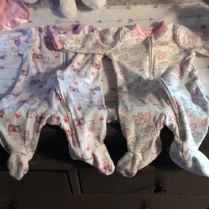 0-3 months footies! Selling together!!!